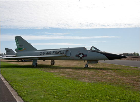 Delta Dart F106