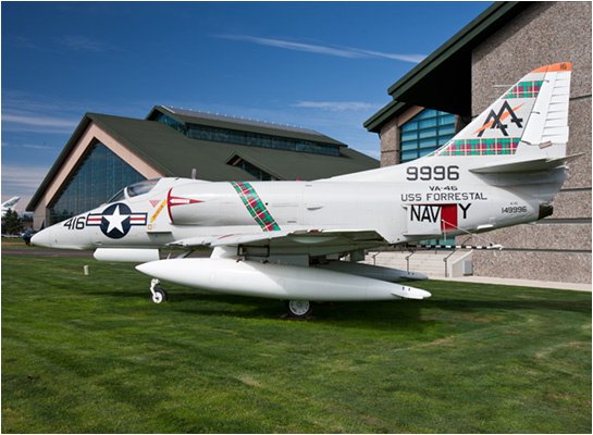 Douglas A-4E Skyhawk pictures