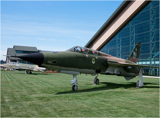 republic F105 Thunderchief evergreen pictures