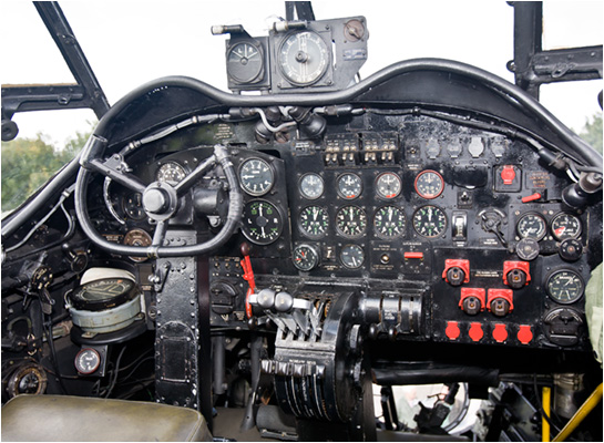 Avro Lancaster cockpit pictures