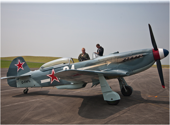 Yak 3 aerobatics